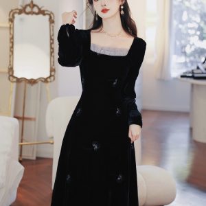 French Vintage Hepburn Style Velvet Embroidered Long Dress - Style 3dd575