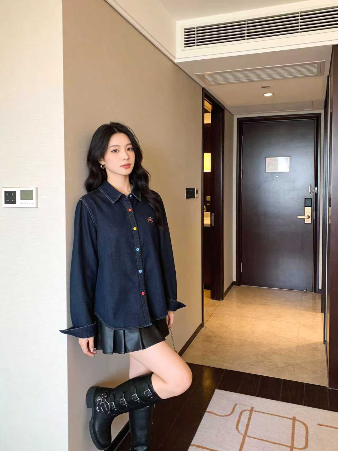 Korean Style Early Spring Cartoon Horse Embroidered Colorful Button Contrast Denim Shirt - Image 3
