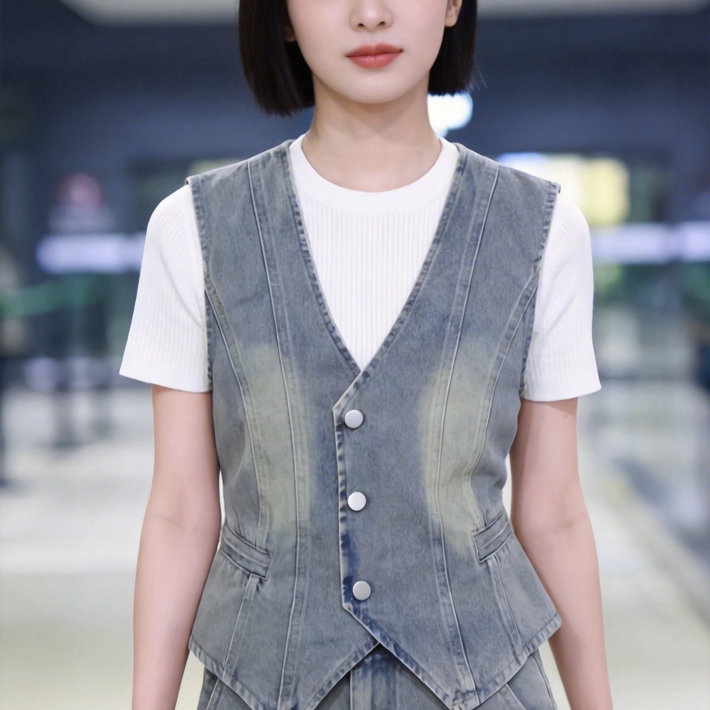 Korean Style Retro Denim Vest for Women - Blue Button-Up Sleeveless Jacket - Image 5