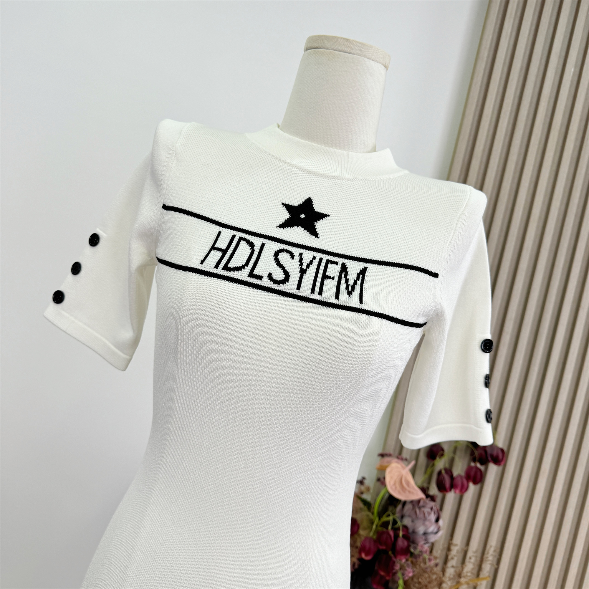 OKMASHOP French Style Slim Knit Bodycon Dress with Jacquard Waist - Image 2